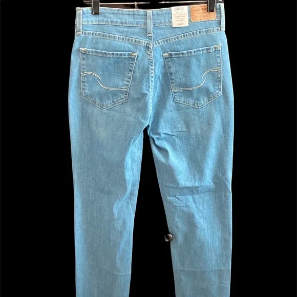 Levi Mid Rise Slim Boyfriend jeans - Picture 5 of 15